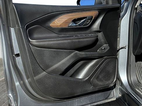 Used 2021 GMC Terrain SLE w/ Driver Convenience Package image 18