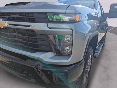 Used 2026 Chevrolet Silverado 2500 Custom w/ Custom Value Package image 28