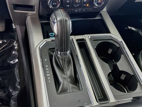 Used 2017 Ford F150 Lariat AWD/4WD image 10