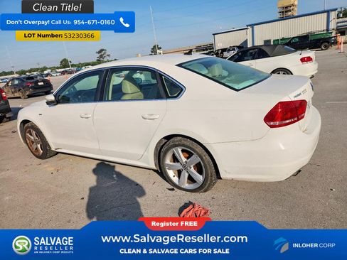 Used 2015 Volkswagen Passat 1.8T Limited Edition FWD image 3