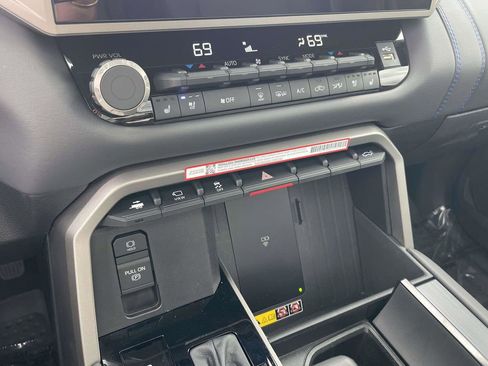 New 2026 Toyota Tundra Platinum AWD/4WD image 40