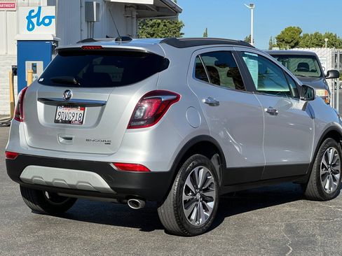 Used 2022 Buick Encore Preferred w/ Safety Package AWD/4WD image 4
