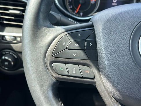 Used 2019 Jeep Cherokee Trailhawk image 20