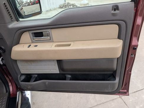 Used 2010 Ford F150 XLT image 28