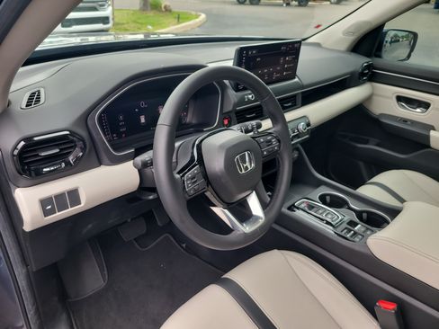 Used 2026 Honda Pilot Touring image 21