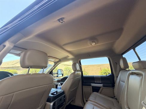 Used 2018 Ford F250 Lariat w/ Lariat Value Package AWD/4WD image 54