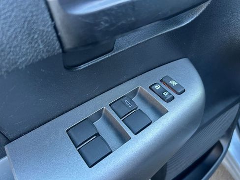 Used 2012 Toyota Tundra 4x4 Double Cab image 23