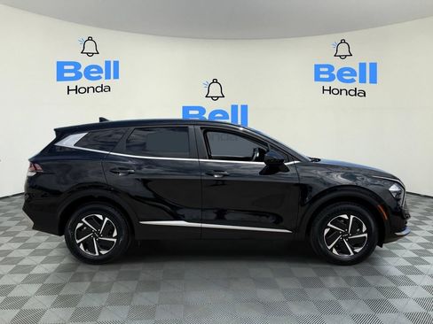 Used 2023 Kia Sportage LX AWD/4WD image 5