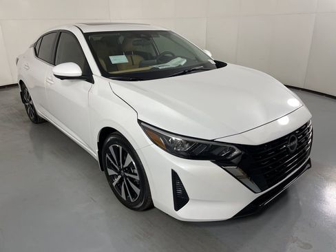 New 2025 Nissan Sentra SV w/ SV Premium Package image 2