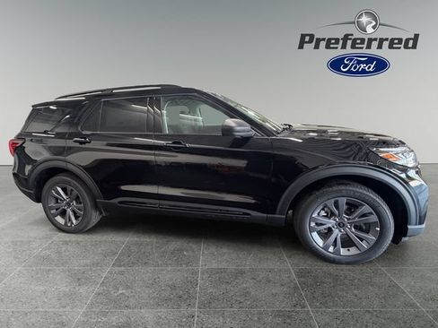 Used 2026 Ford Explorer Active w/ Active Comfort Package AWD/4WD image 8