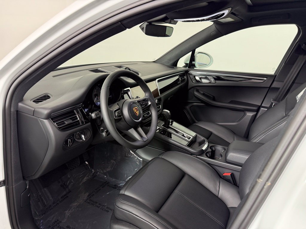 New 2026 Porsche Macan S AWD/4WD image 4