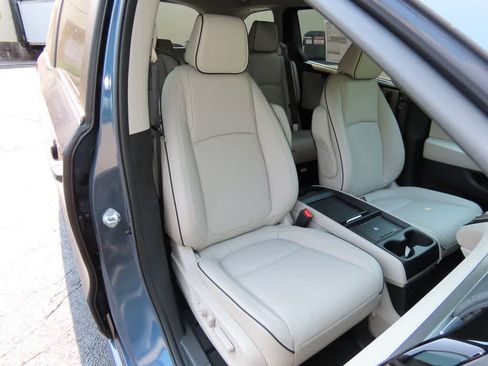 New 2026 Honda Odyssey Touring image 19