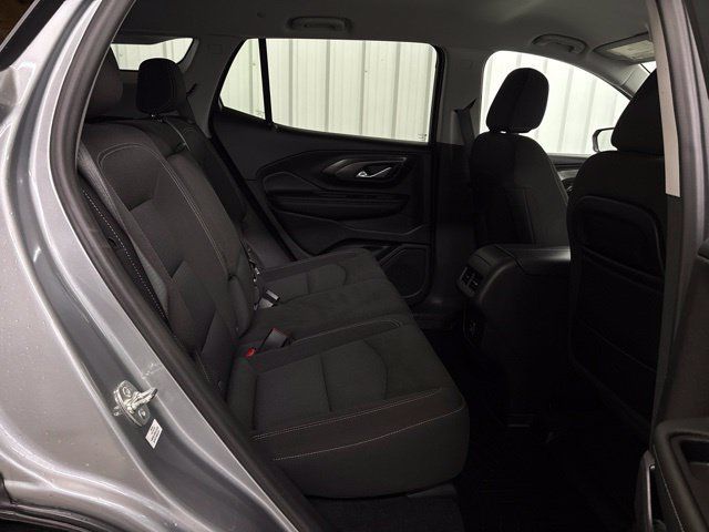 Used 2024 GMC Terrain SLE FWD image 16