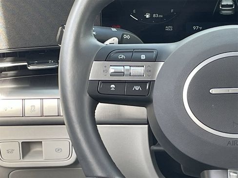 Used 2025 Hyundai Kona Limited image 22
