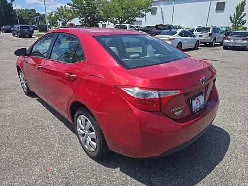 Used 2015 Toyota Corolla LE FWD image 8