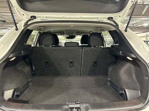 Used 2021 Nissan Rogue Sport S image 24