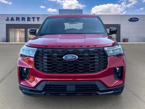 New 2026 Ford Explorer ST-Line w/ ST-Line Street Pack RWD image 2