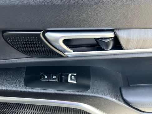 Used 2024 Kia Telluride SX Prestige w/ Towing Package image 22