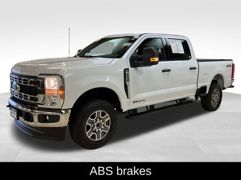Used 2025 Ford F250 XLT image 4