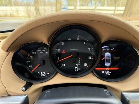 Used 2013 Porsche Boxster image 16