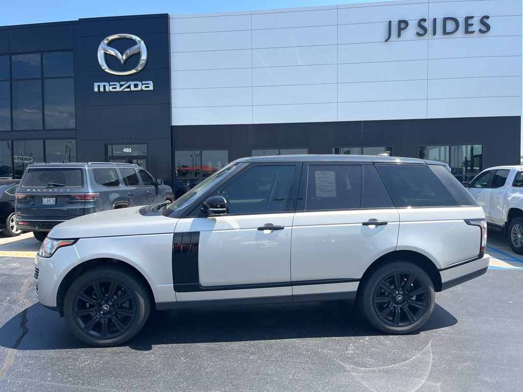Used 2017 Land Rover Range Rover HSE AWD/4WD image 2