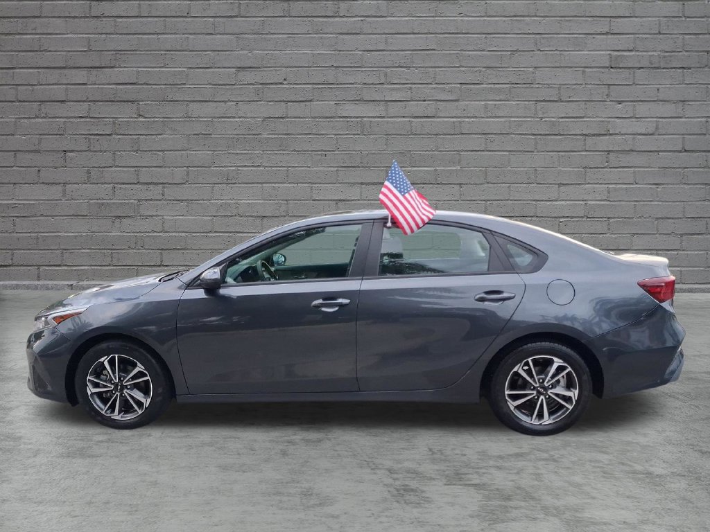Used 2023 Kia Forte LXS FWD image 4