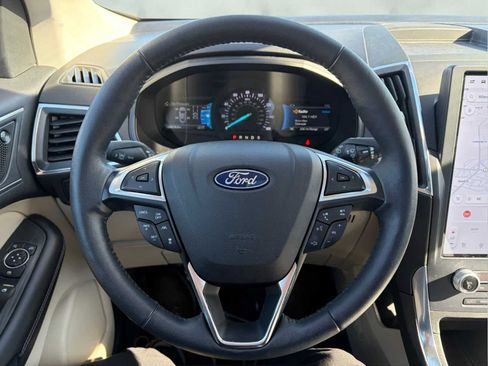 Used 2023 Ford Edge Titanium w/ Equipment Group 301A image 8