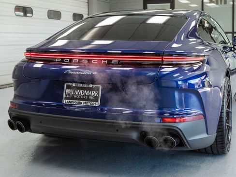 Used 2024 Porsche Panamera 4 image 38
