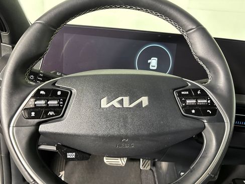 Used 2024 Kia EV6 GT-Line w/ GT-Line White Seat Package RWD image 13