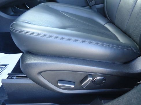 Used 2023 Lincoln Nautilus Reserve w/ Equipment Group 201A image 25