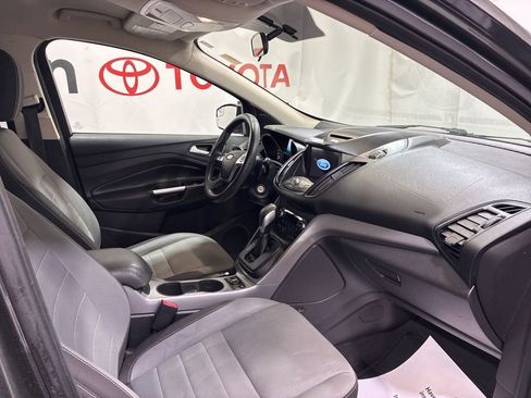 Used 2016 Ford Escape SE w/ Equipment Group 201A image 13