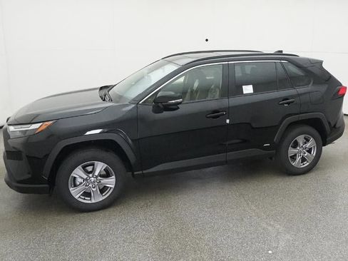 New 2025 Toyota RAV4 XLE image 35