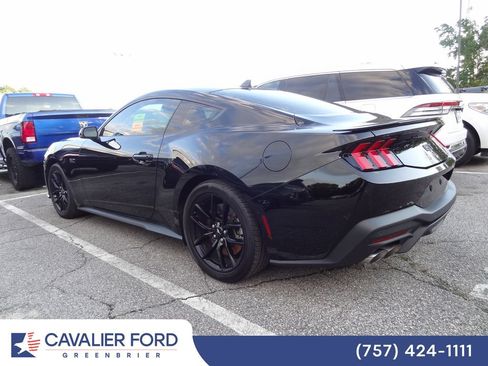 Used 2024 Ford Mustang GT Premium RWD image 3