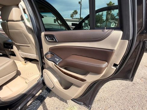 Used 2018 Chevrolet Tahoe LT AWD/4WD image 27