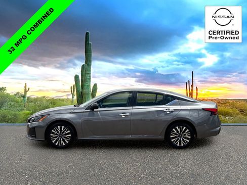 Certified 2025 Nissan Altima 2.5 SV FWD image 3