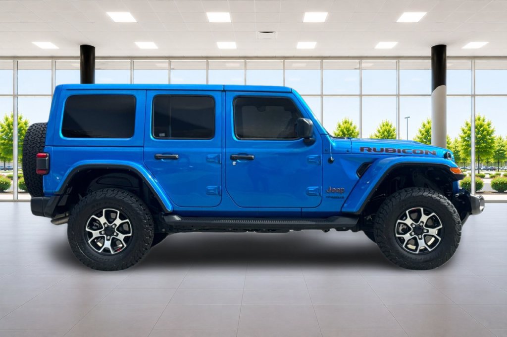 Used 2022 Jeep Wrangler Unlimited Rubicon w/ LED Lighting Group AWD/4WD image 3