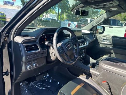 Used 2022 GMC Yukon AT4 AWD/4WD image 10