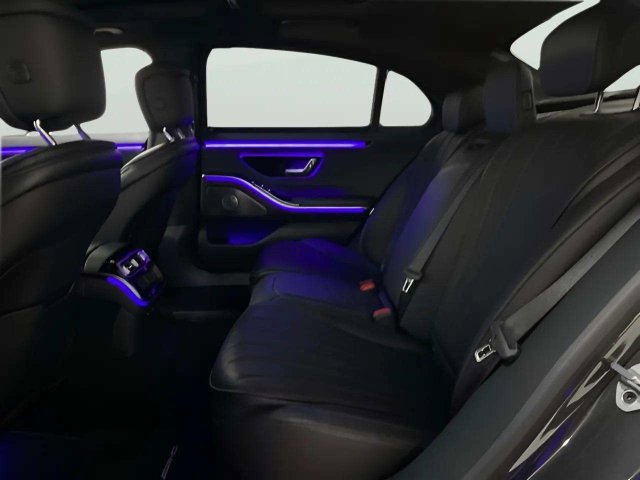 Used 2023 Mercedes-Benz S 500 4MATIC w/ AMG Line image 28