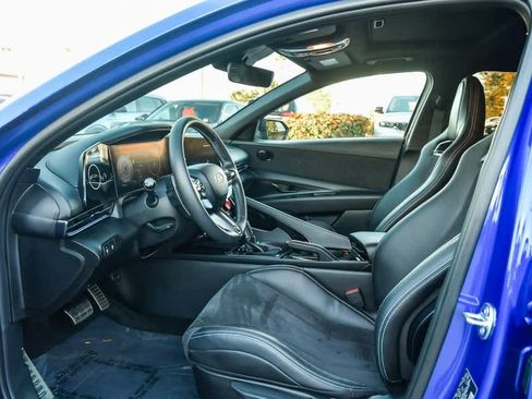 Used 2025 Hyundai Elantra N image 18