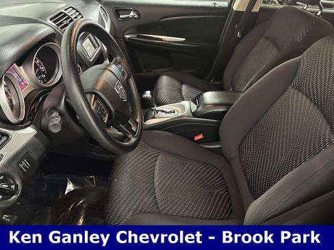 Used 2014 Dodge Journey SXT w/ Flexible Seating Group image 9