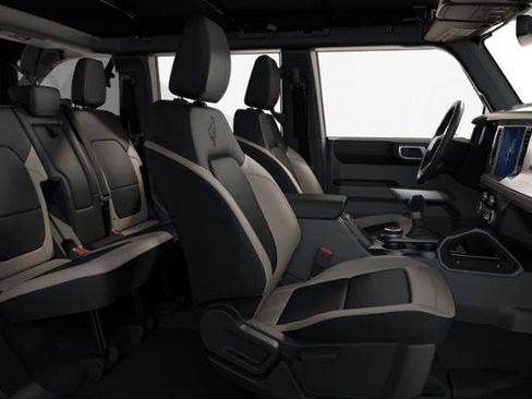 New 2025 Ford Bronco Outer Banks image 37