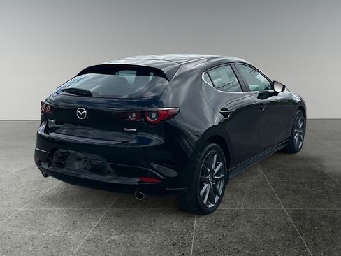 Used 2024 MAZDA MAZDA3 s FWD image 9