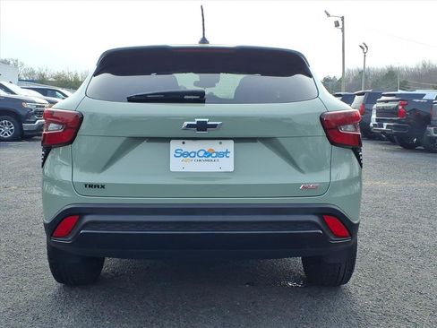 Used 2024 Chevrolet Trax RS w/ Driver Confidence Package image 5