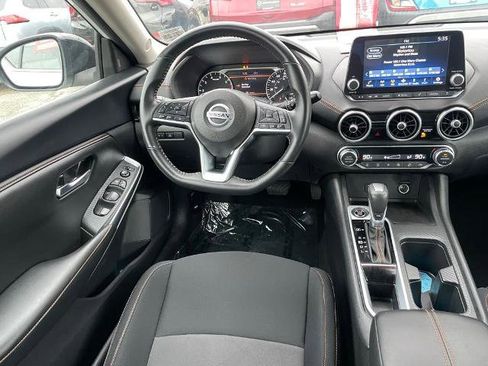 Certified 2023 Nissan Sentra SR w/ Midnight Edition Package FWD image 10