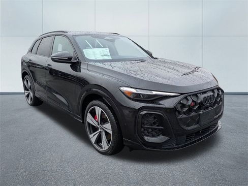 New 2025 Audi SQ5 Premium Plus image 1