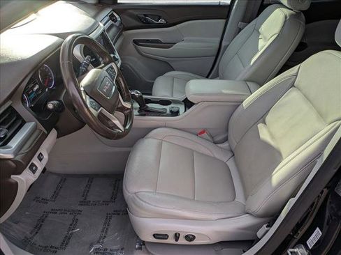 Used 2019 GMC Acadia SLT w/ LPO, Floor Liner Package image 16