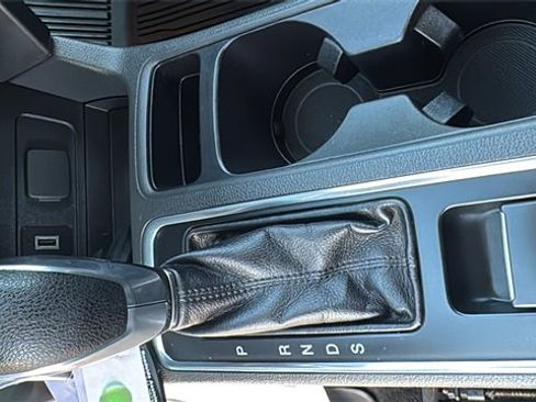 Certified 2018 Ford Escape SE w/ SE Sync 3 Package image 25