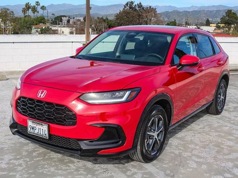 Used 2024 Honda HR-V EX-L image 3