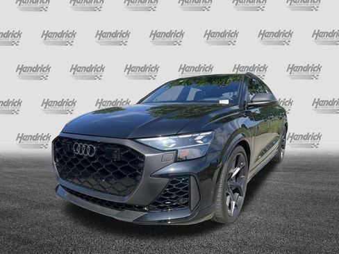 Used 2025 Audi RS Q8 performance AWD/4WD image 6