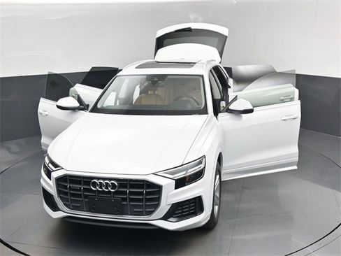Used 2019 Audi Q8 Premium w/ Convenience Package image 65